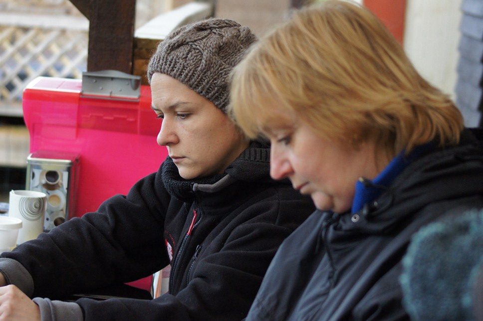 Amélie et Corinne au secrétariat