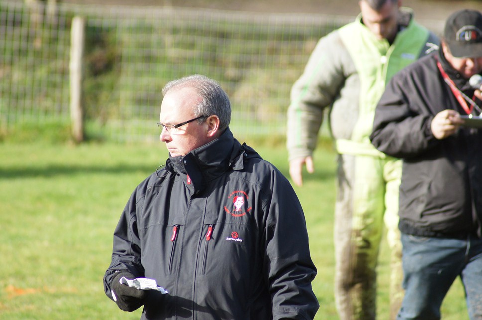 Gilles commissaire en ring III 